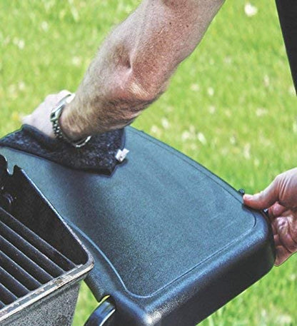 - BBQ Grill Cleaner Oil | 100% Plant-Based & Vegan | Best for Cleaning Barbeque Grills & Grates | Use with Wooden Scrapers, Brushes, Accessories & Tools | Great Gift for Dad! (8Oz)