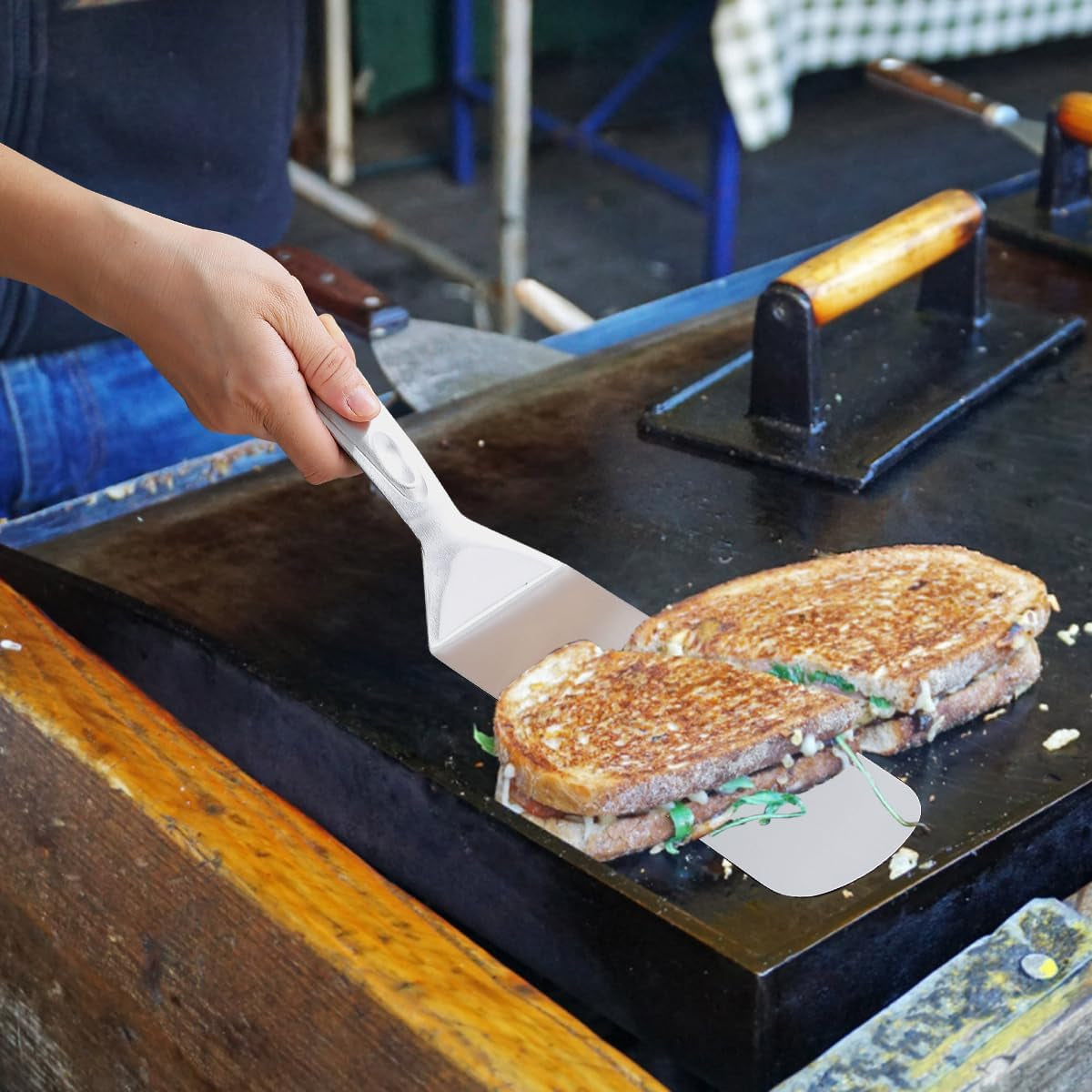 Evanda Metal Grill Spatula, Stainless Steel Barbecue Turner, Handle Heat Resistant and No Melt, Great for Outdoor BBQ, Teppanyaki, Camping